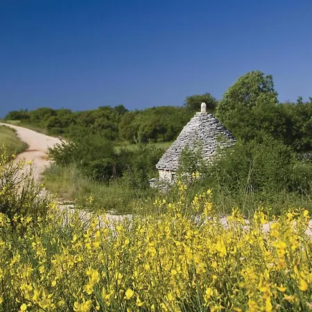 Beautiful Home In Marcana With Kitchen Holiday home *
