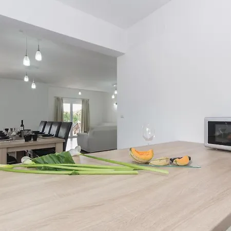 Holiday home Beautiful Home In Marcana With Kitchen Marcana