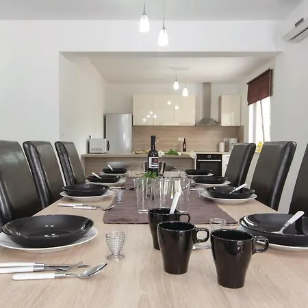 Beautiful Home In Marcana With Kitchen * Marcana